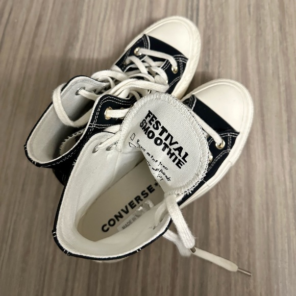 Converse Floral Embroidery High Top Platform | Women’s US Size 6 - Picture 5 of 11